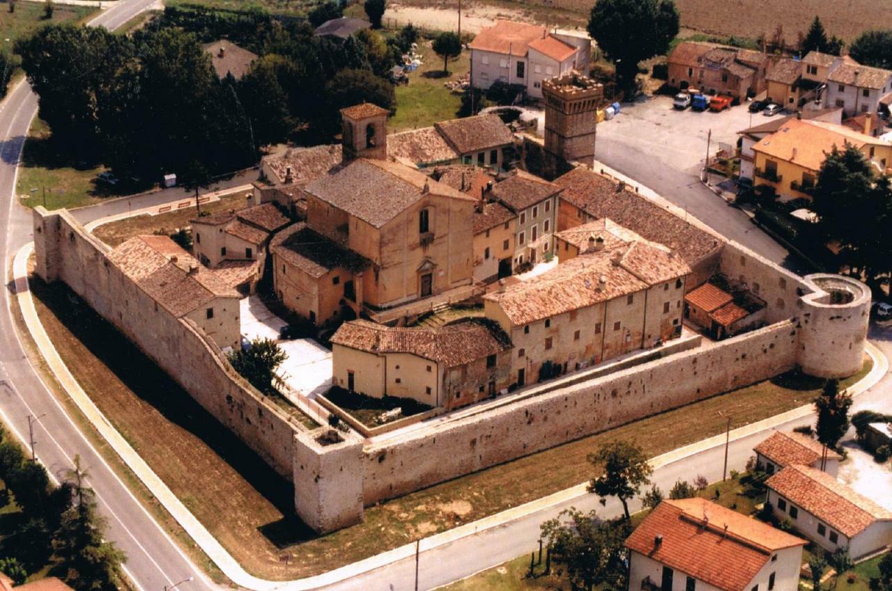 Angolo Del Gelsomino Castel Ritaldi Exteriör bild